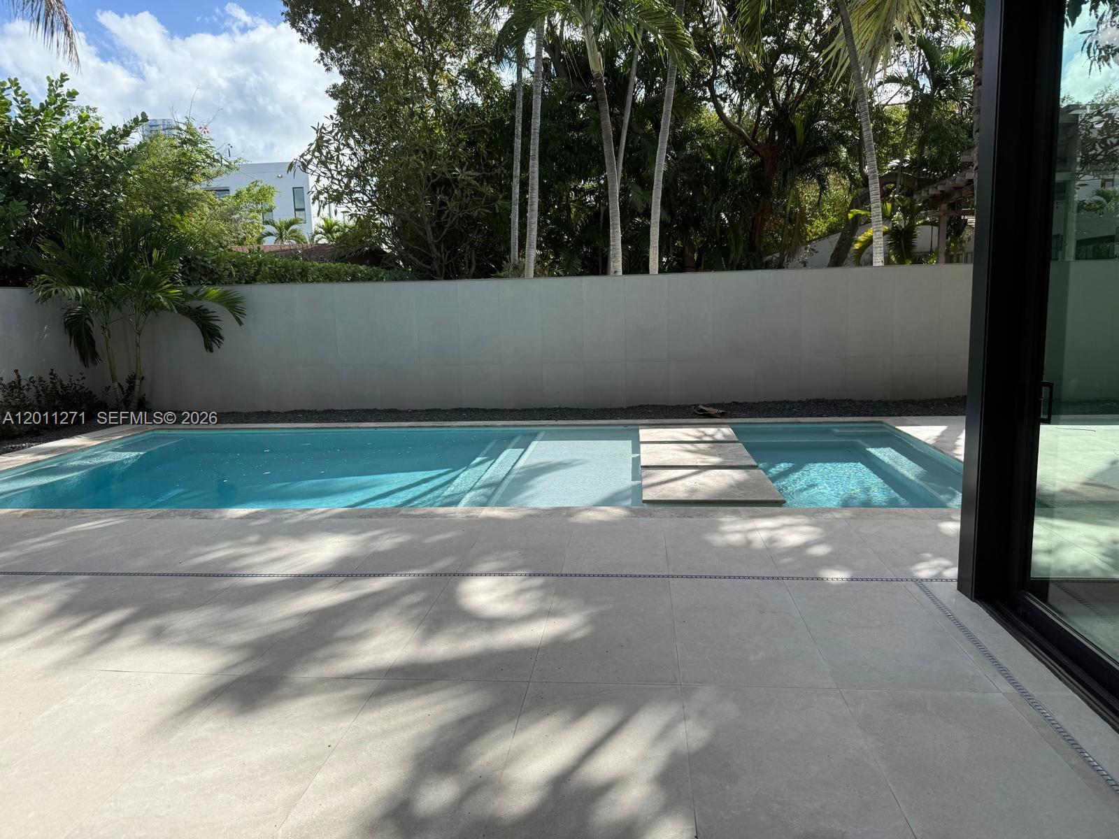 125 SW 29th Rd Miami, FL 33129