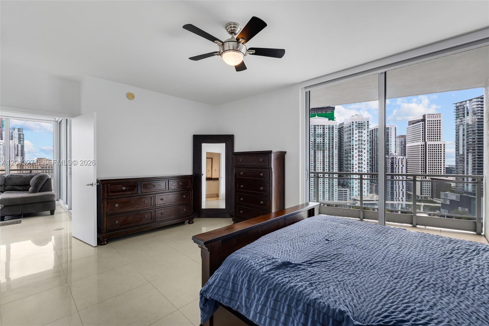 90 SW 3rd St #2504 Miami, FL 33130