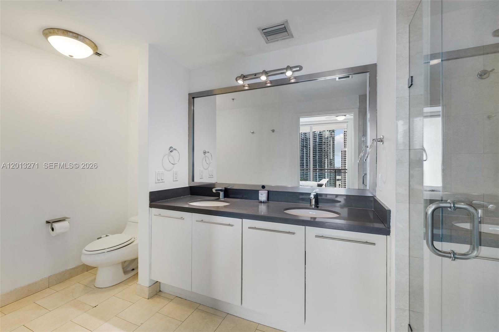 90 SW 3rd St #2504 Miami, FL 33130