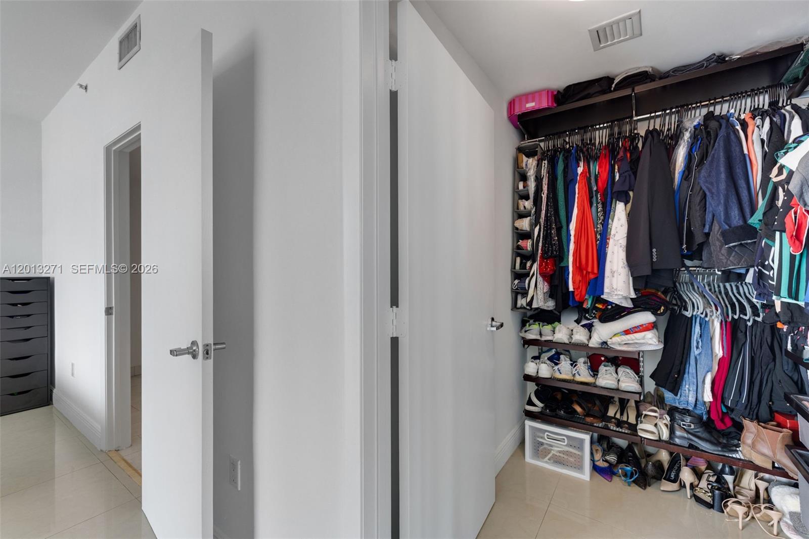 90 SW 3rd St #2504 Miami, FL 33130