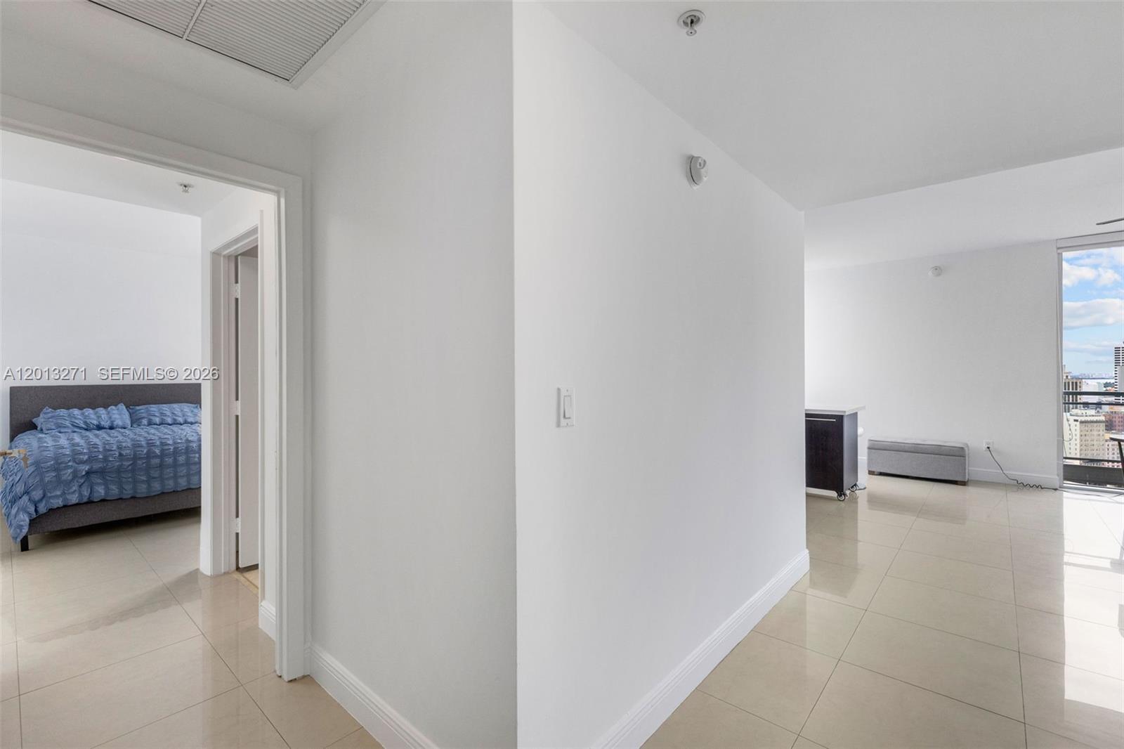 90 SW 3rd St #2504 Miami, FL 33130