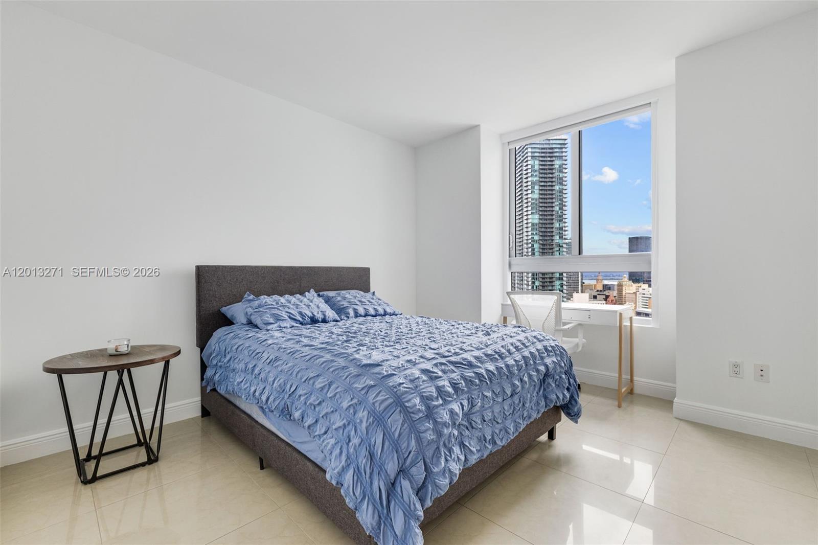 90 SW 3rd St #2504 Miami, FL 33130