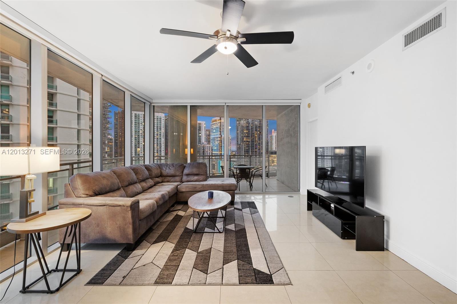 90 SW 3rd St #2504 Miami, FL 33130