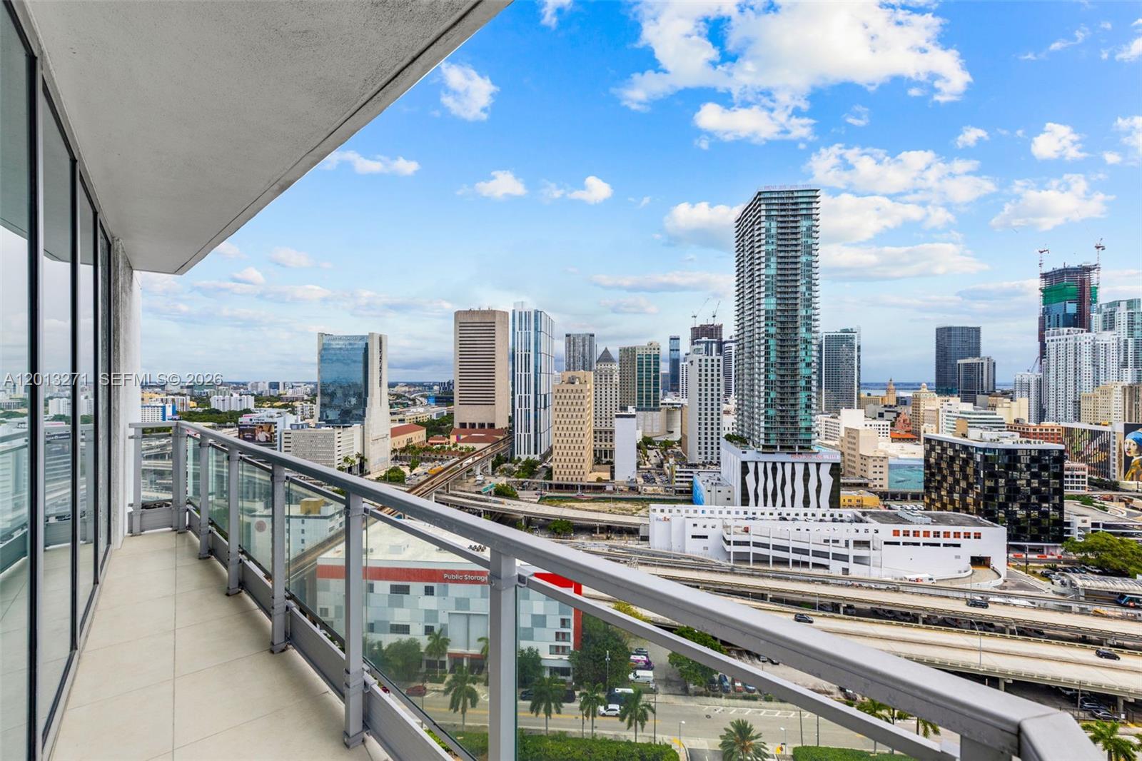 90 SW 3rd St #2504 Miami, FL 33130