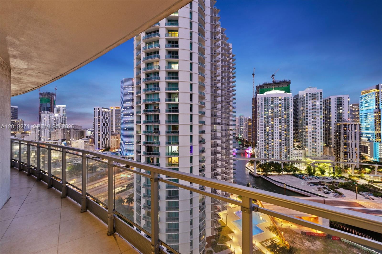 90 SW 3rd St #2504 Miami, FL 33130
