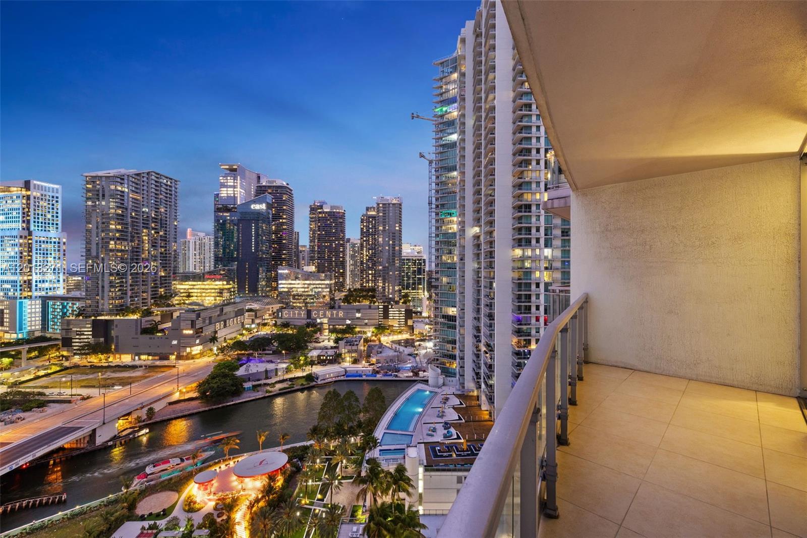 90 SW 3rd St #2504 Miami, FL 33130
