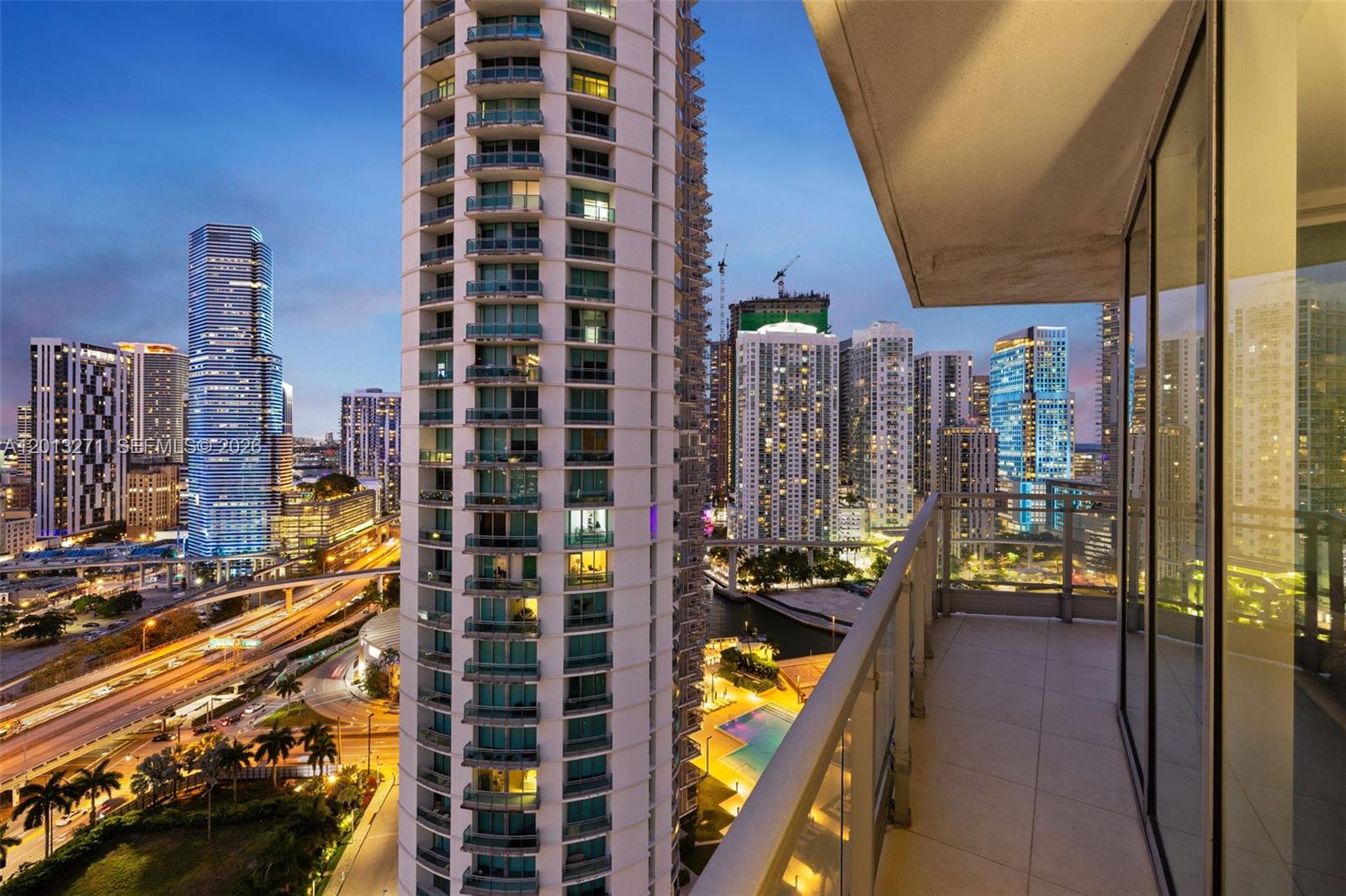 90 SW 3rd St #2504 Miami, FL 33130
