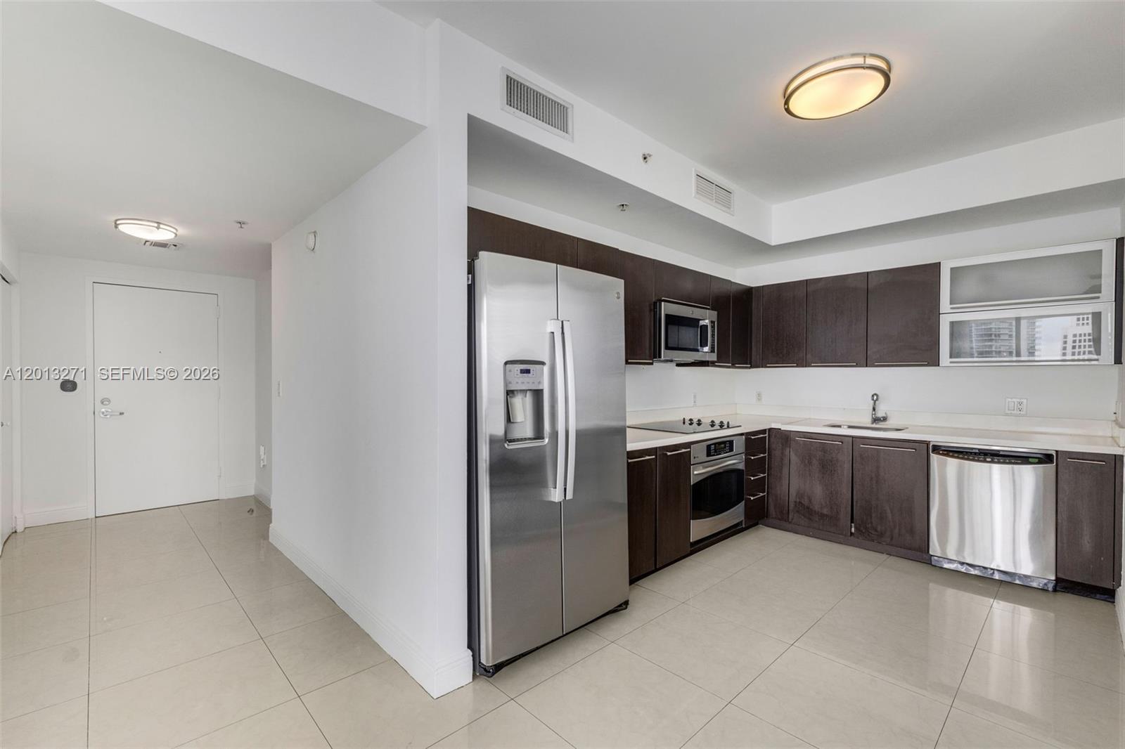 90 SW 3rd St #2504 Miami, FL 33130