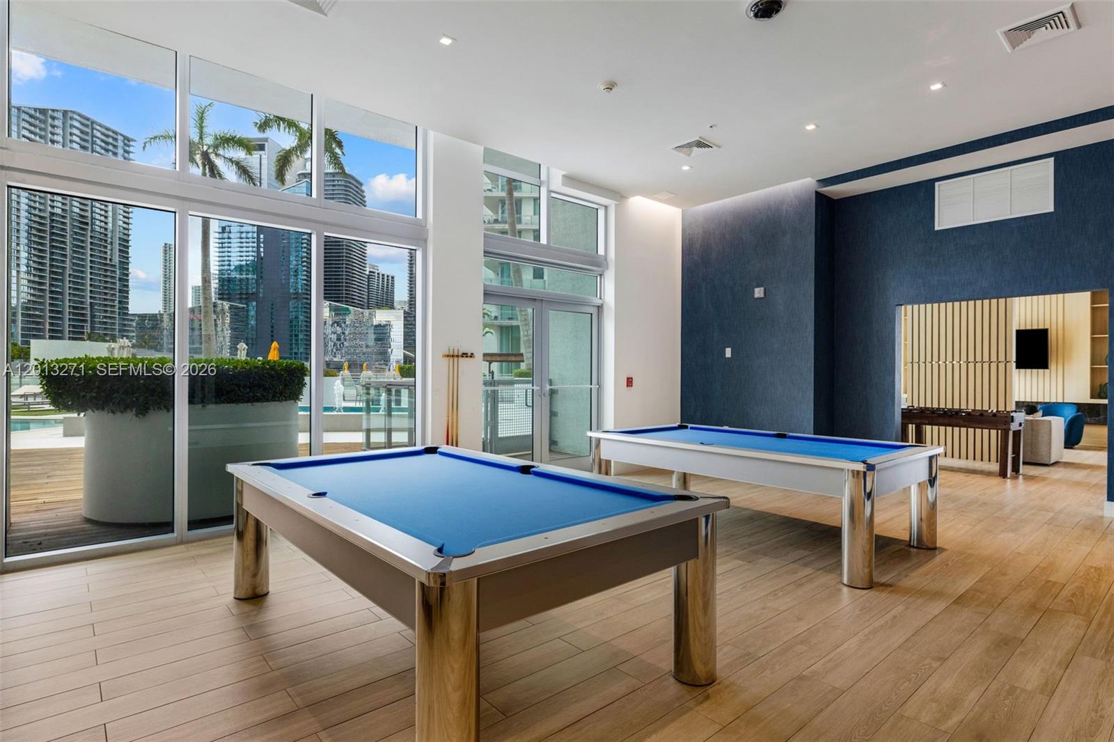 90 SW 3rd St #2504 Miami, FL 33130