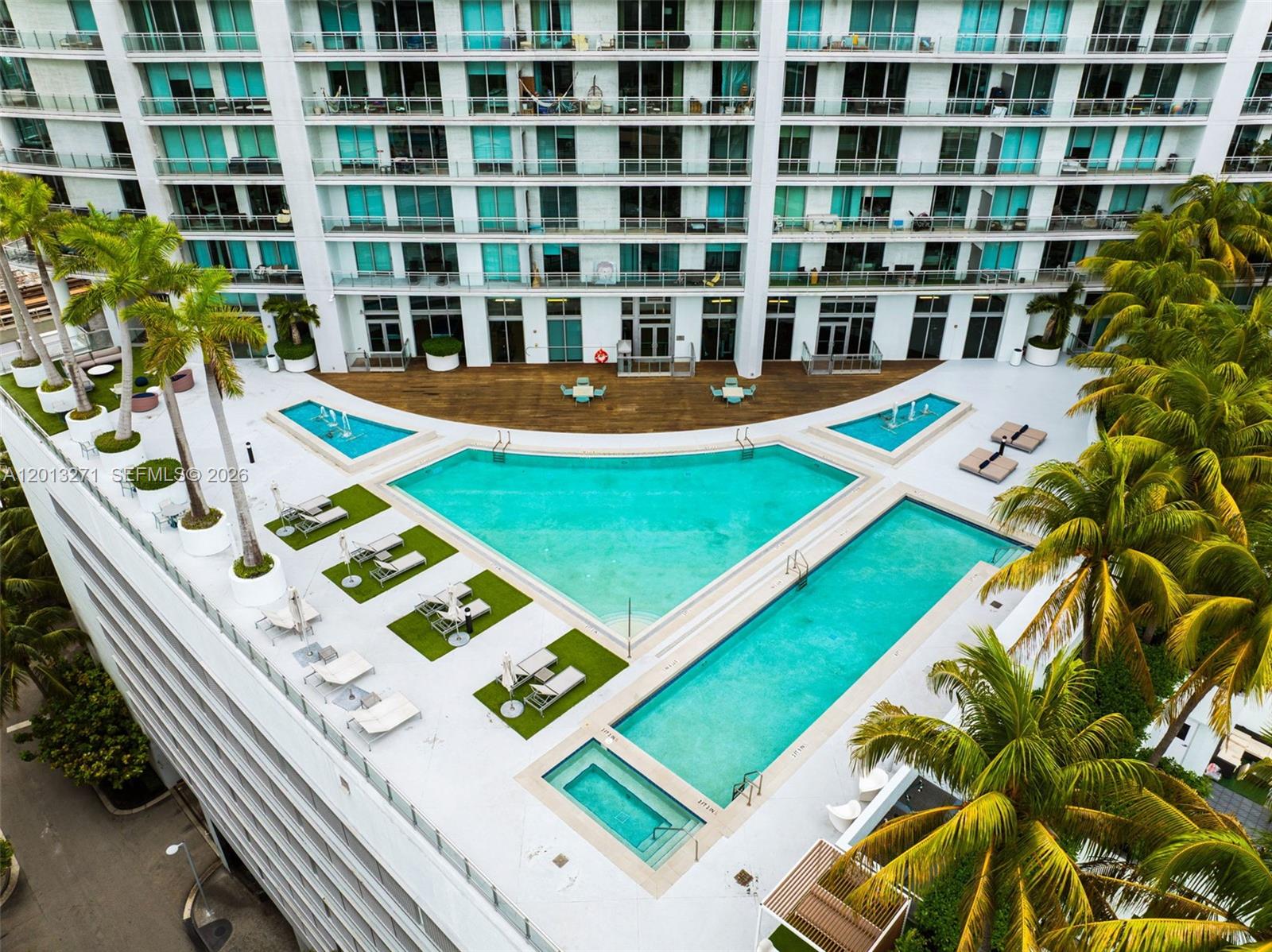 90 SW 3rd St #2504 Miami, FL 33130