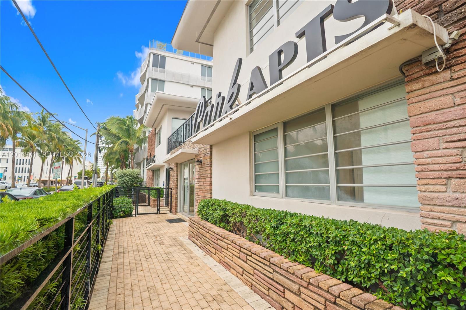 2130 Park Ave #TH10 Miami Beach, FL 33139