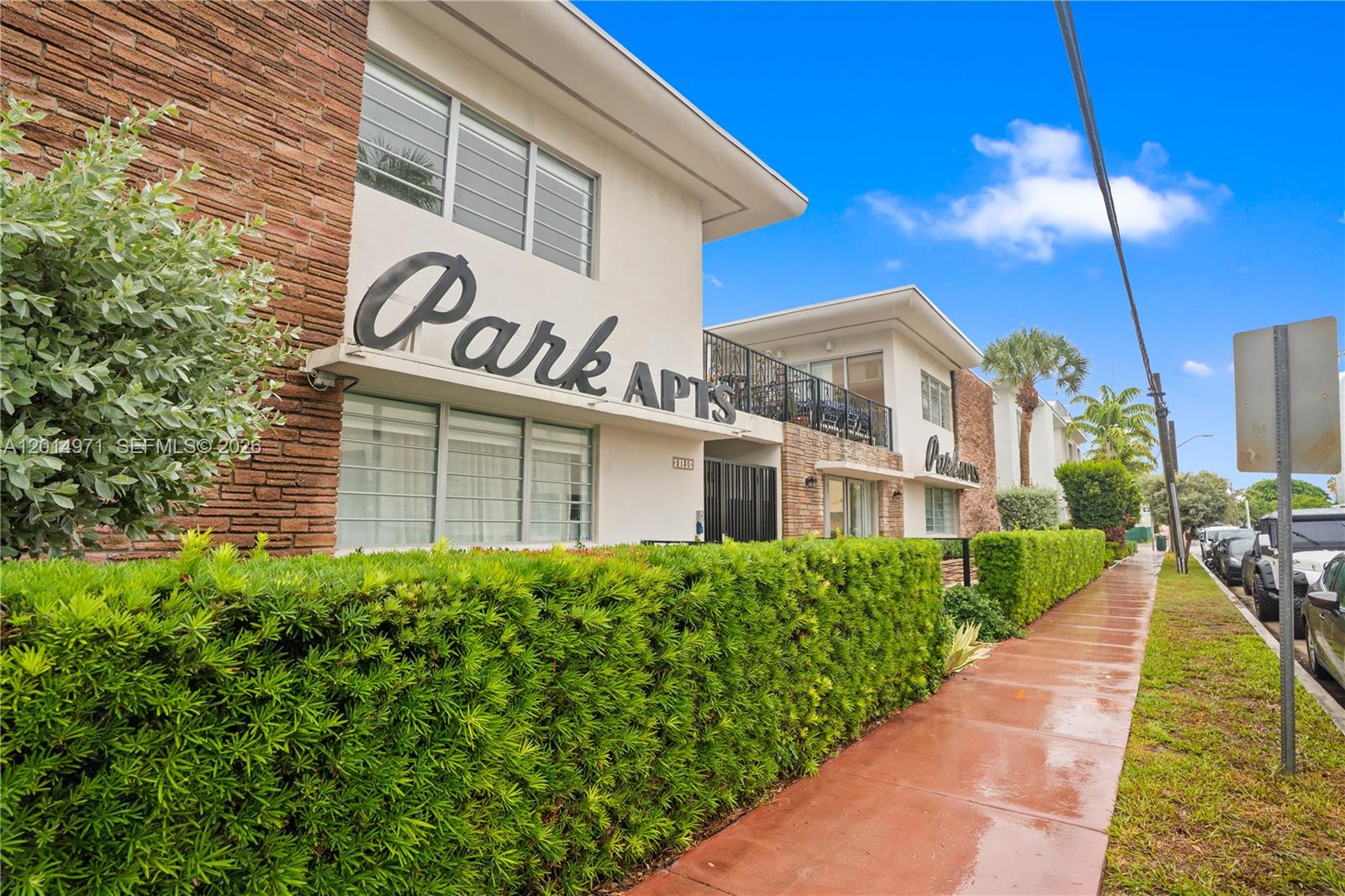 2130 Park Ave #TH10 Miami Beach, FL 33139