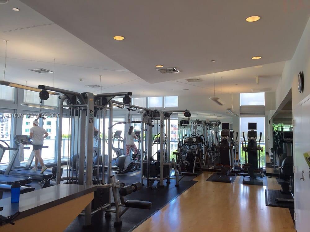 image Axis on Brickell North28