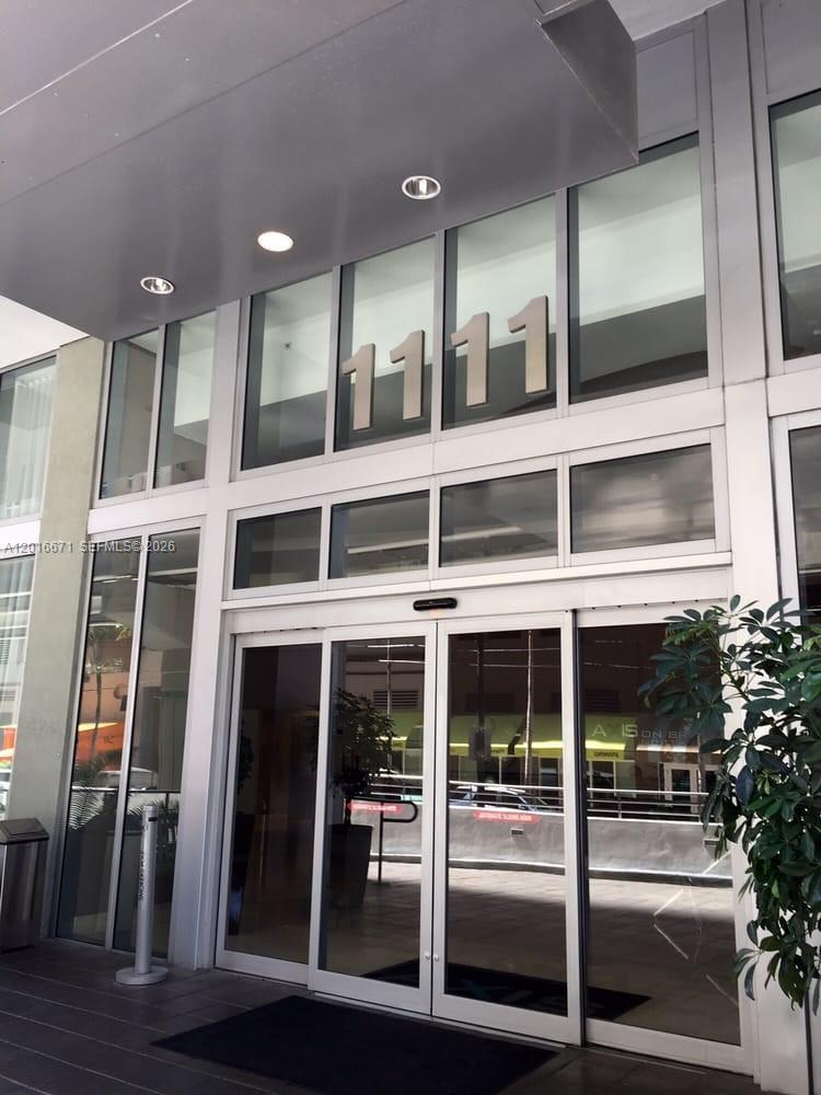 image Axis on Brickell North32