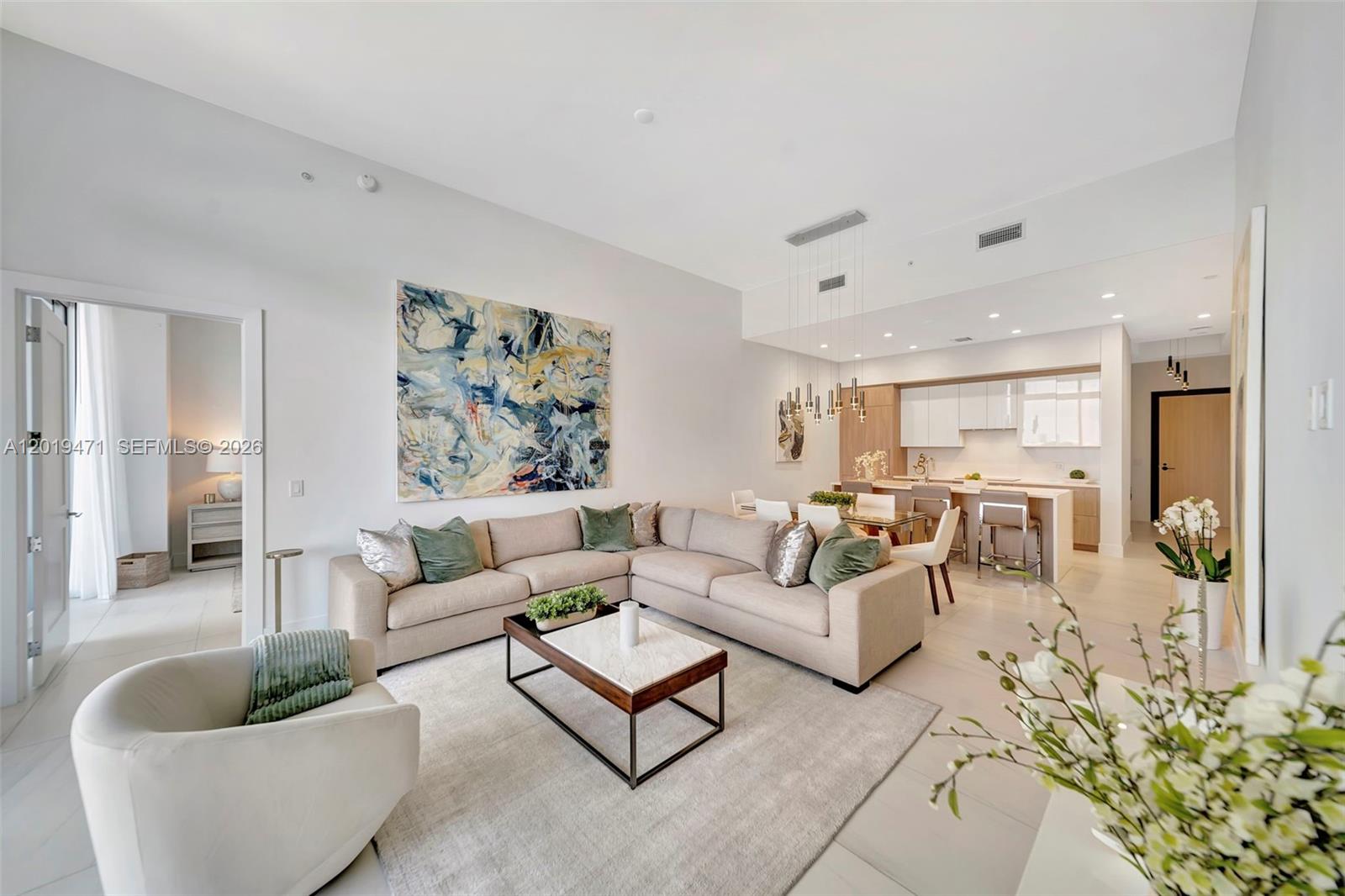 153 N Seabreeze #403 Fort Lauderdale, FL 33304