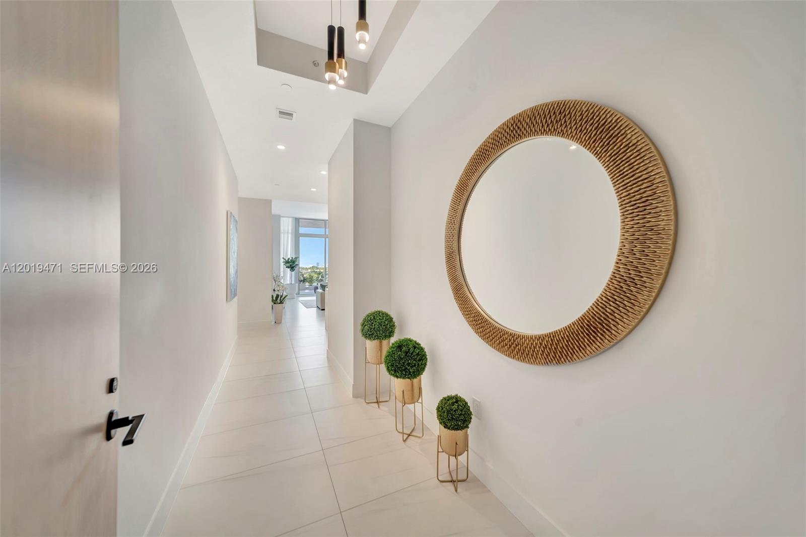 153 N Seabreeze #403 Fort Lauderdale, FL 33304