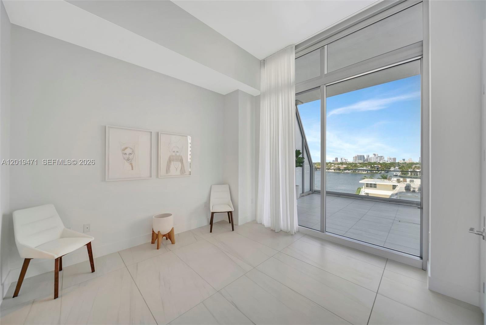 153 N Seabreeze #403 Fort Lauderdale, FL 33304