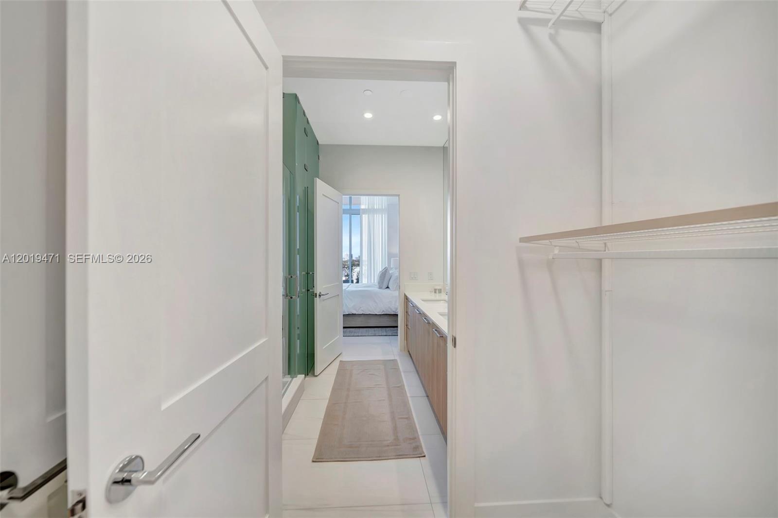 153 N Seabreeze #403 Fort Lauderdale, FL 33304