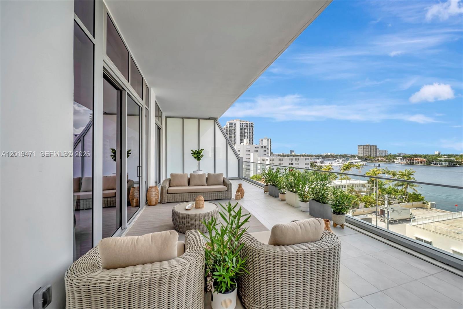 153 N Seabreeze #403 Fort Lauderdale, FL 33304