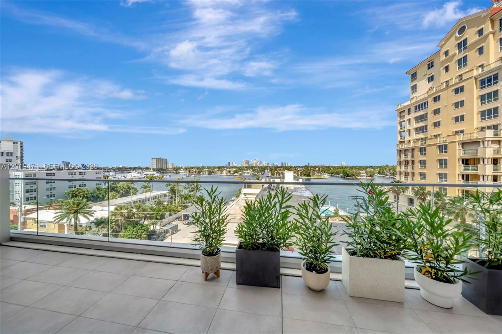 153 N Seabreeze #403 Fort Lauderdale, FL 33304