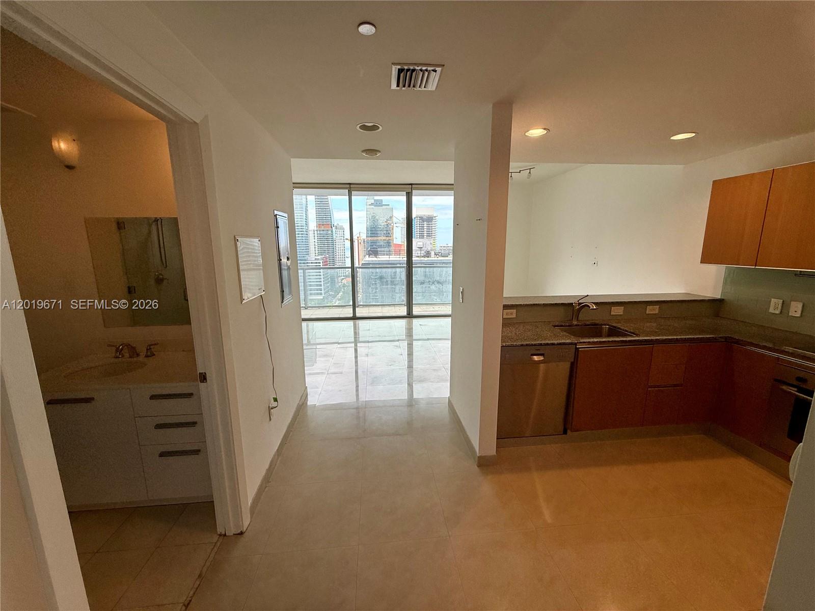 image 1060 Brickell - 10602