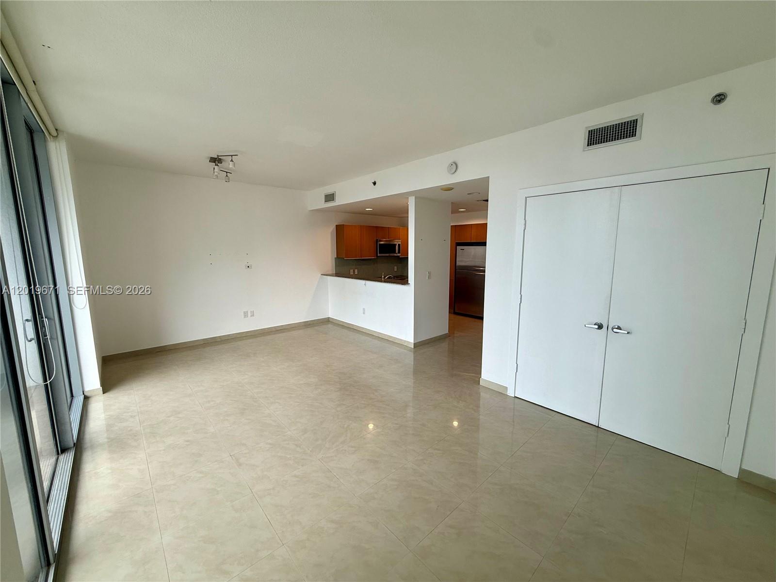 image 1060 Brickell - 10608