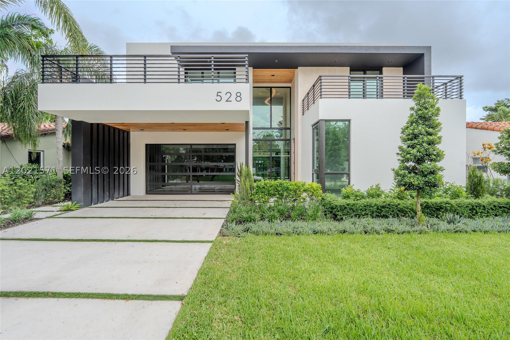 528 NE 13th Ave