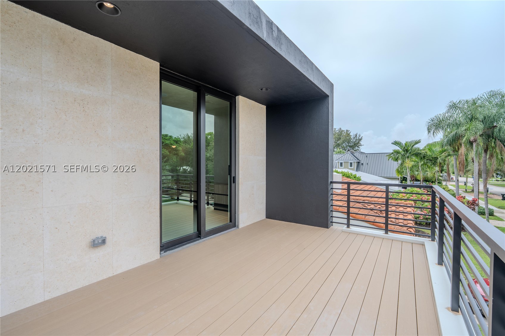 528 NE 13th Ave Fort Lauderdale, FL 33301