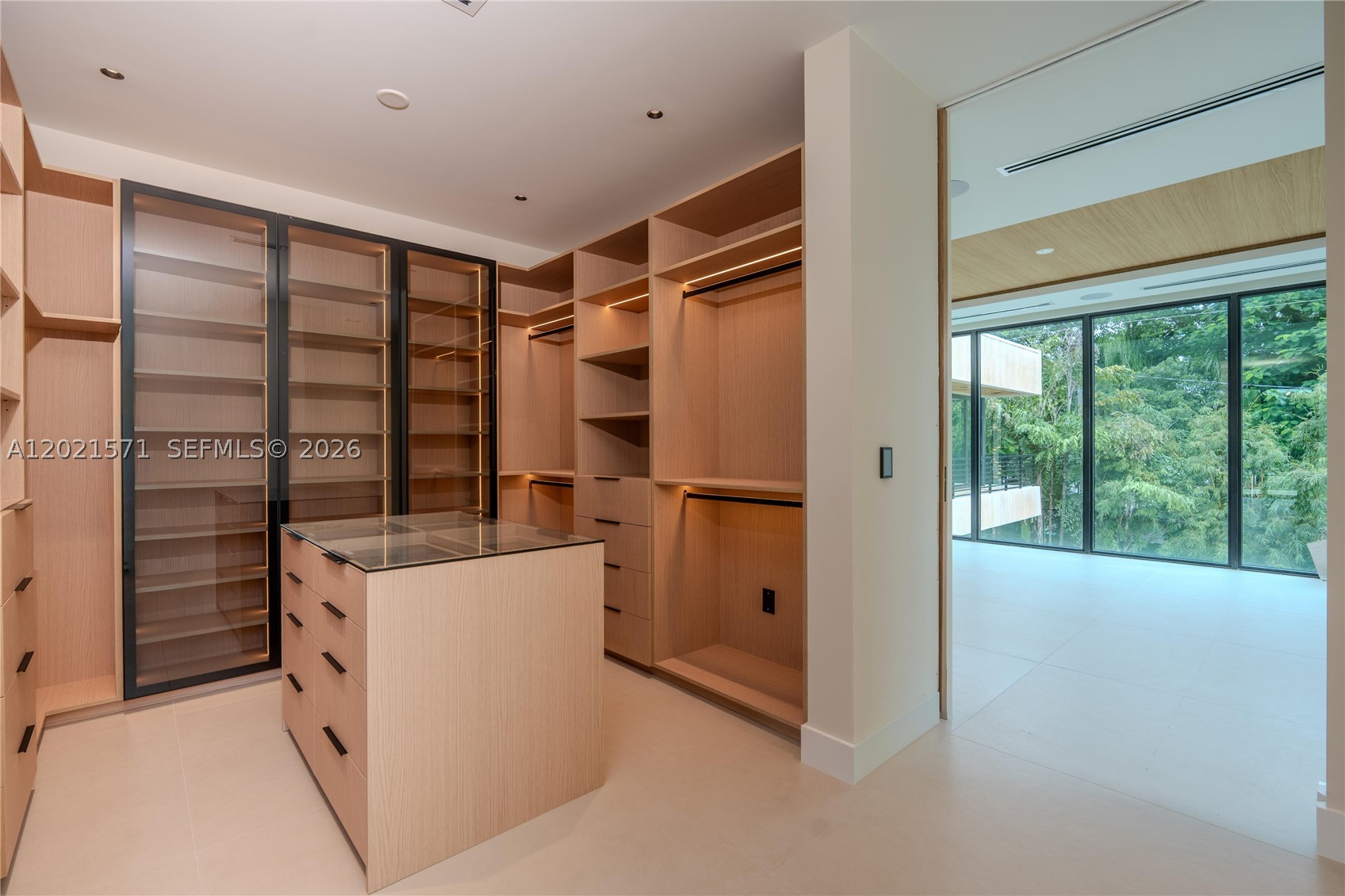 528 NE 13th Ave Fort Lauderdale, FL 33301