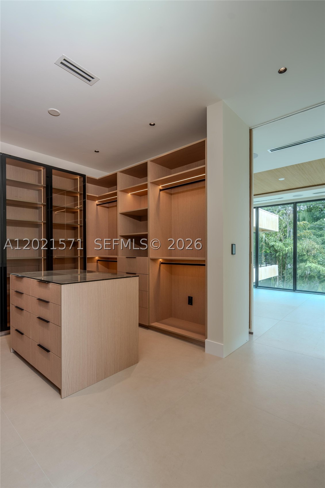 528 NE 13th Ave Fort Lauderdale, FL 33301