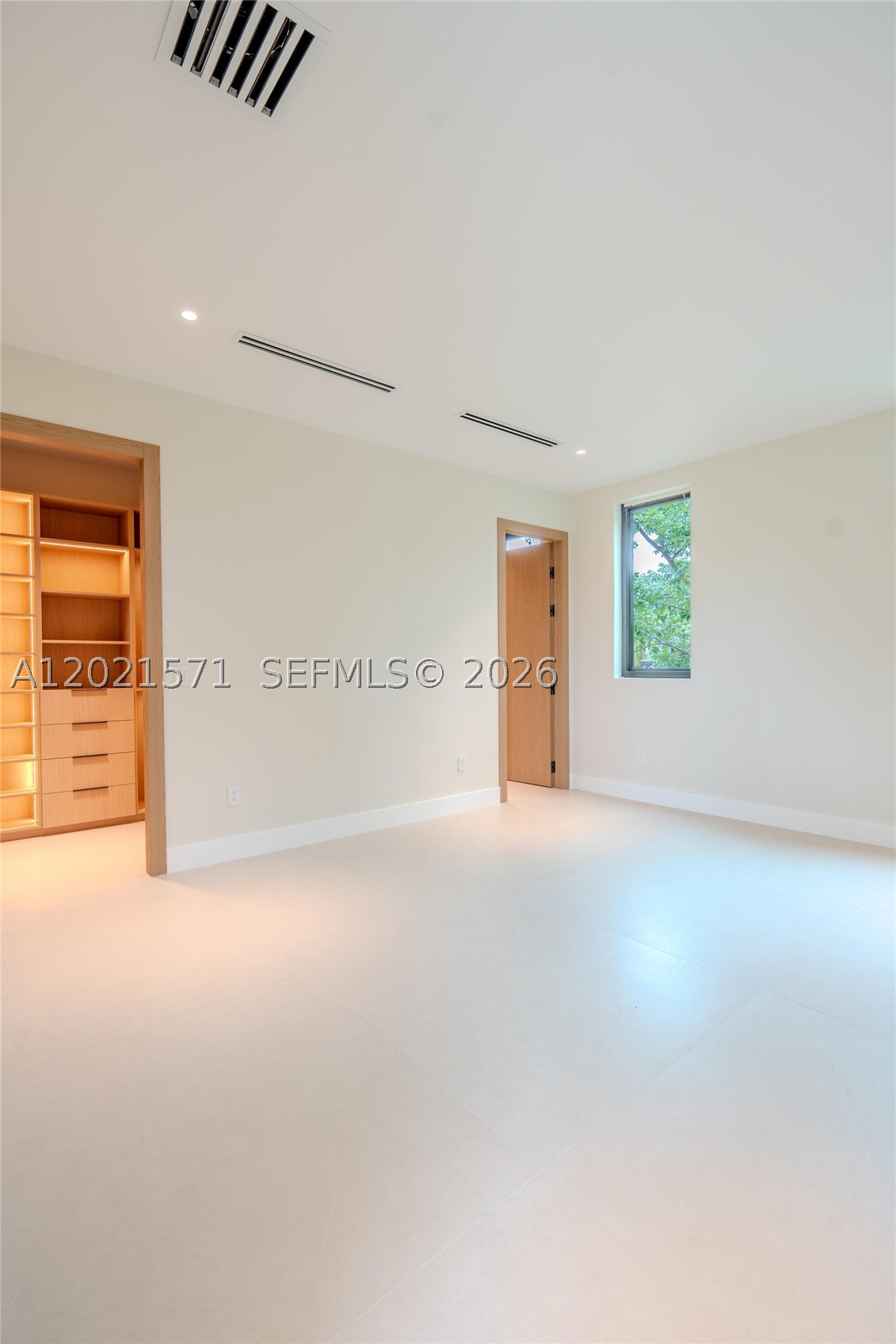 528 NE 13th Ave Fort Lauderdale, FL 33301