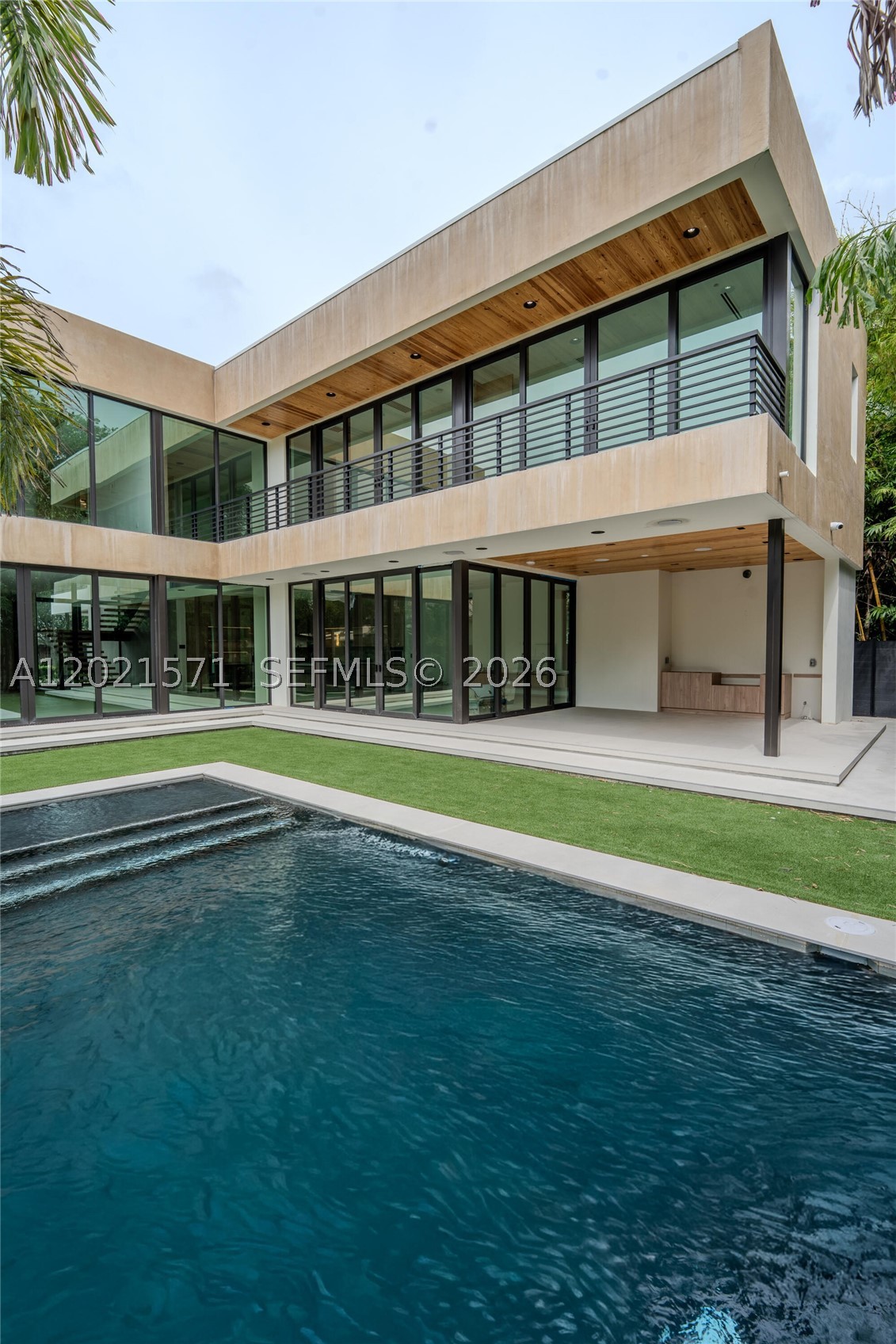 528 NE 13th Ave Fort Lauderdale, FL 33301