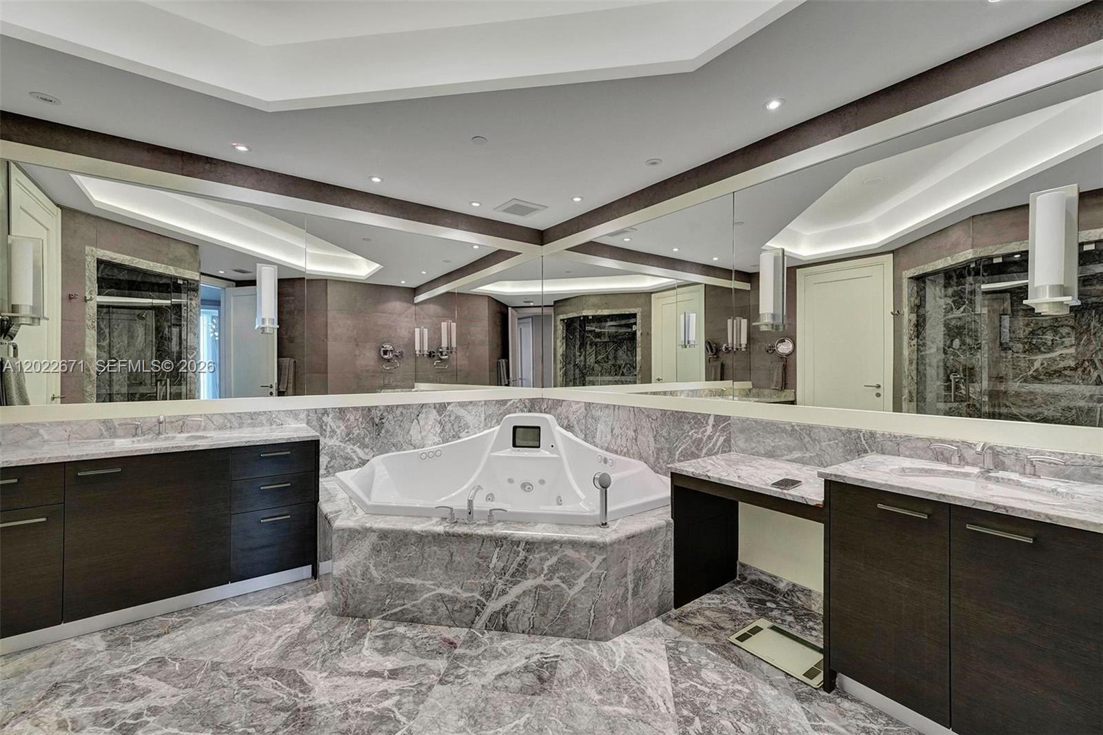 16051 Collins Ave #1102 Sunny Isles Beach, FL 33160