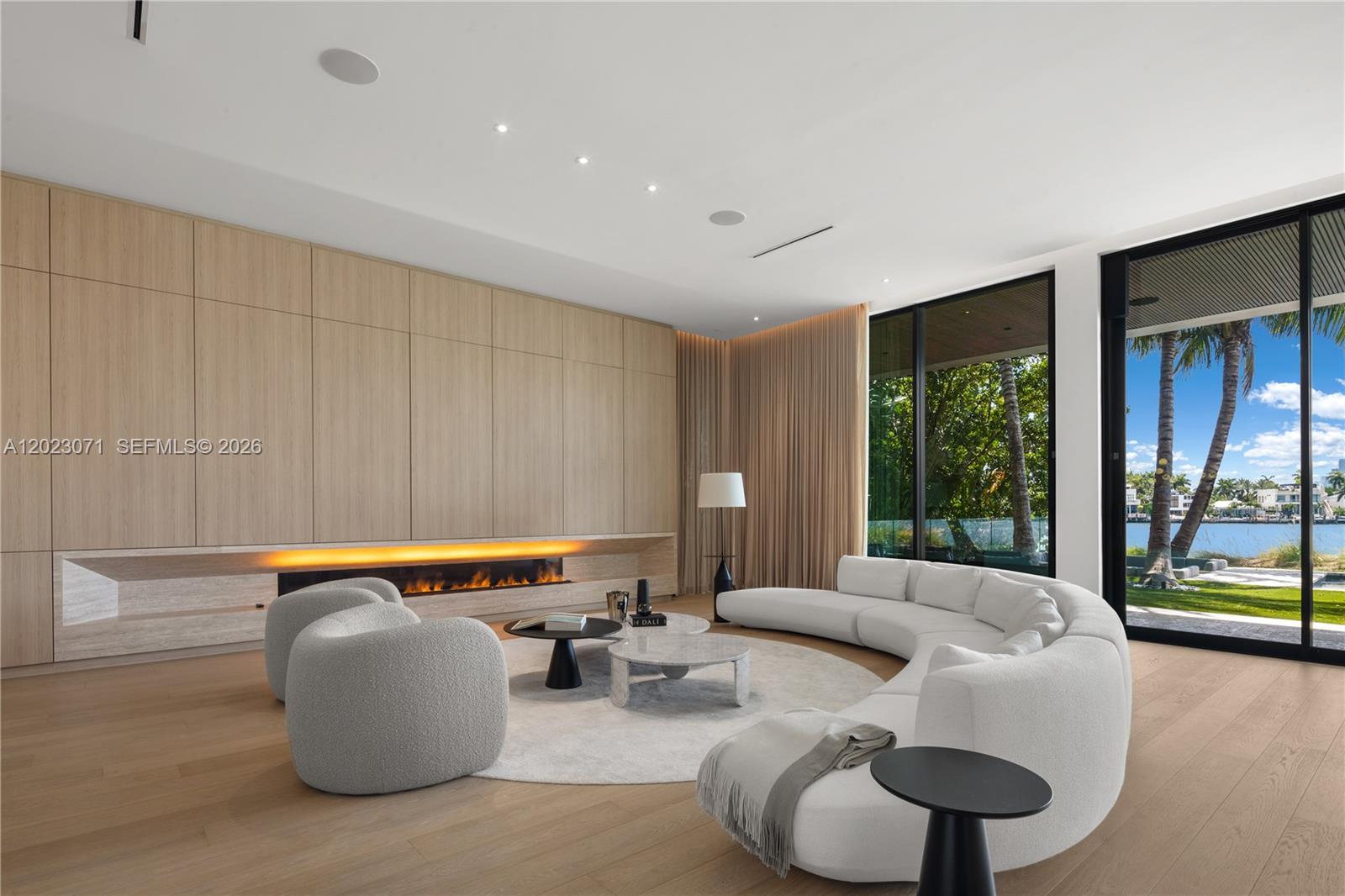 28 W Dilido Dr Miami Beach, FL 33139
