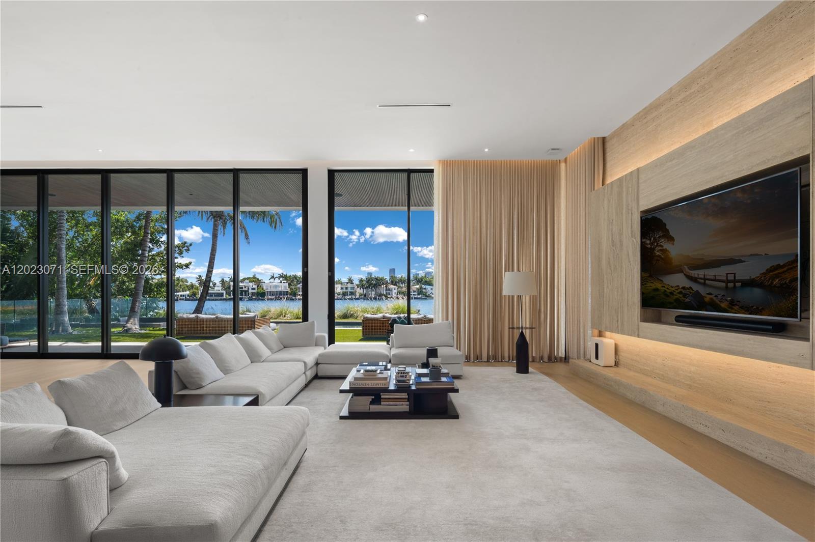 28 W Dilido Dr Miami Beach, FL 33139