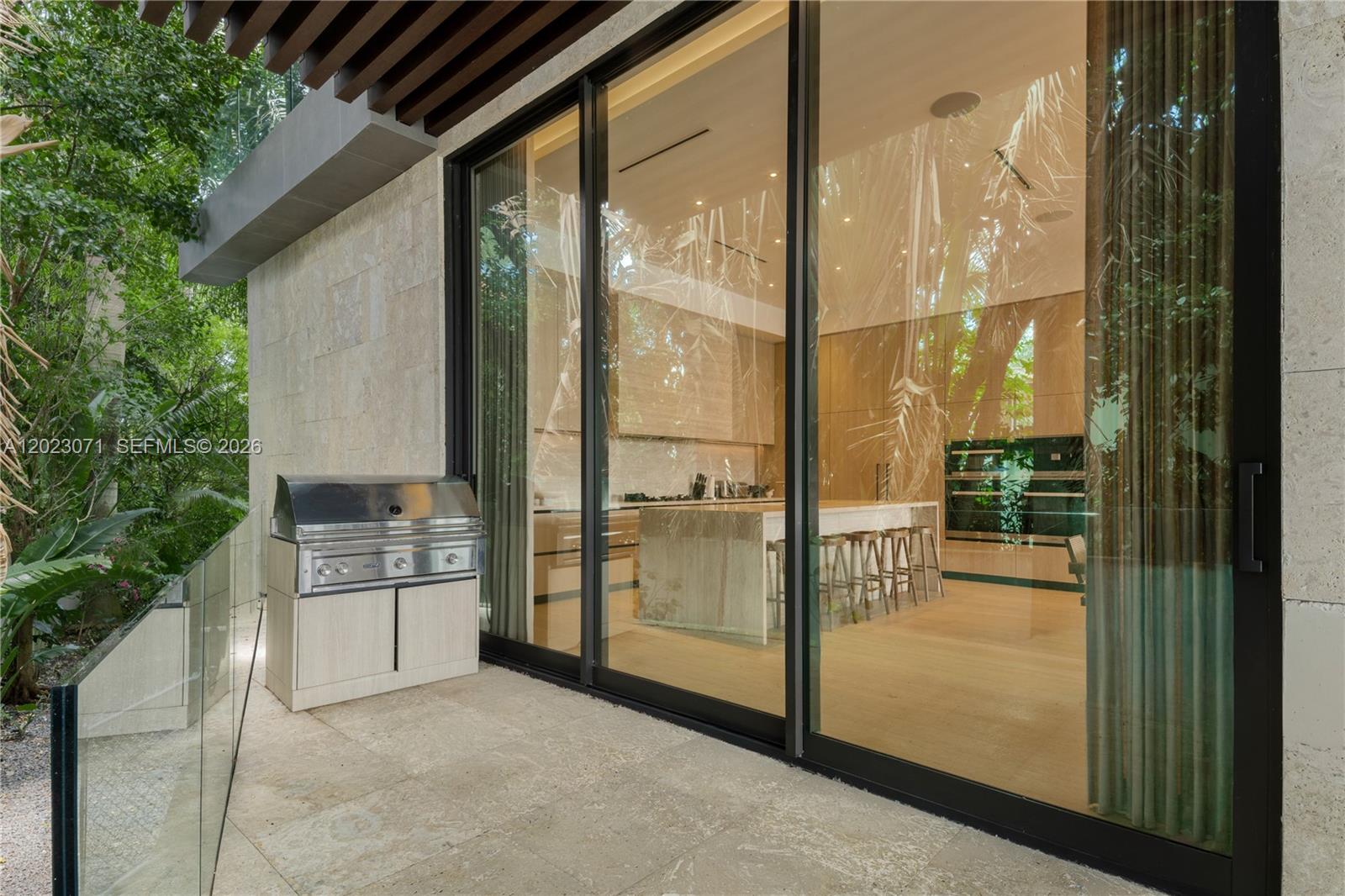 28 W Dilido Dr Miami Beach, FL 33139