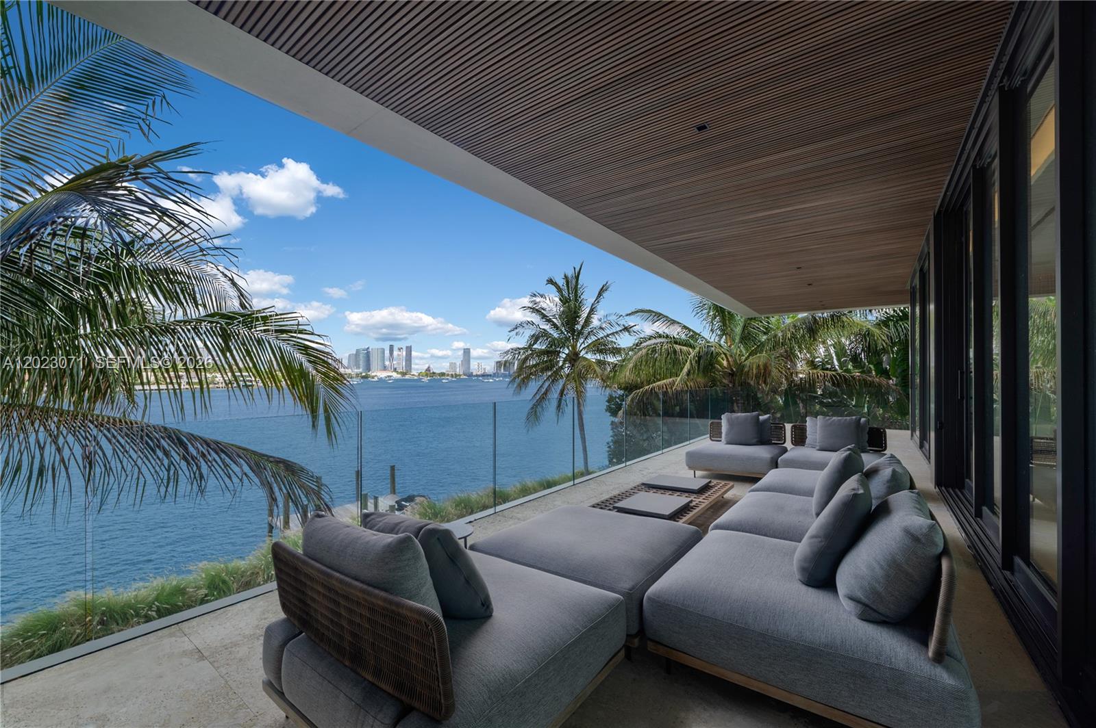 28 W Dilido Dr Miami Beach, FL 33139