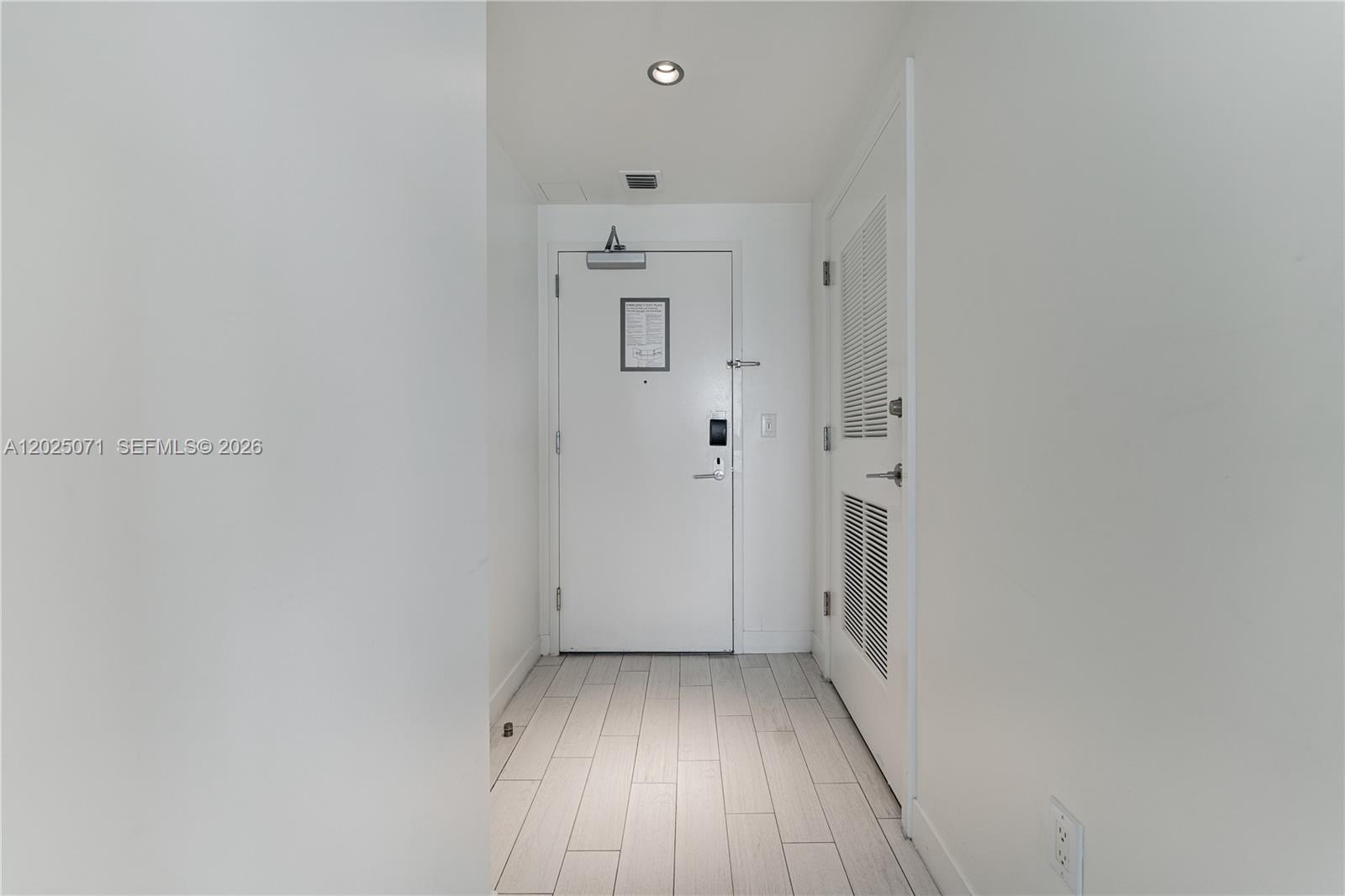 3101 Bayshore Dr #1402 Fort Lauderdale, FL 33304