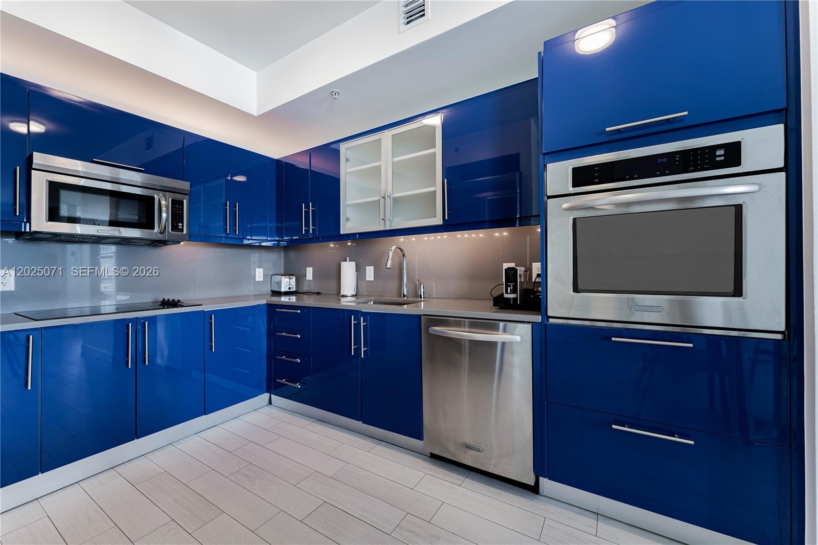 3101 Bayshore Dr #1402 Fort Lauderdale, FL 33304