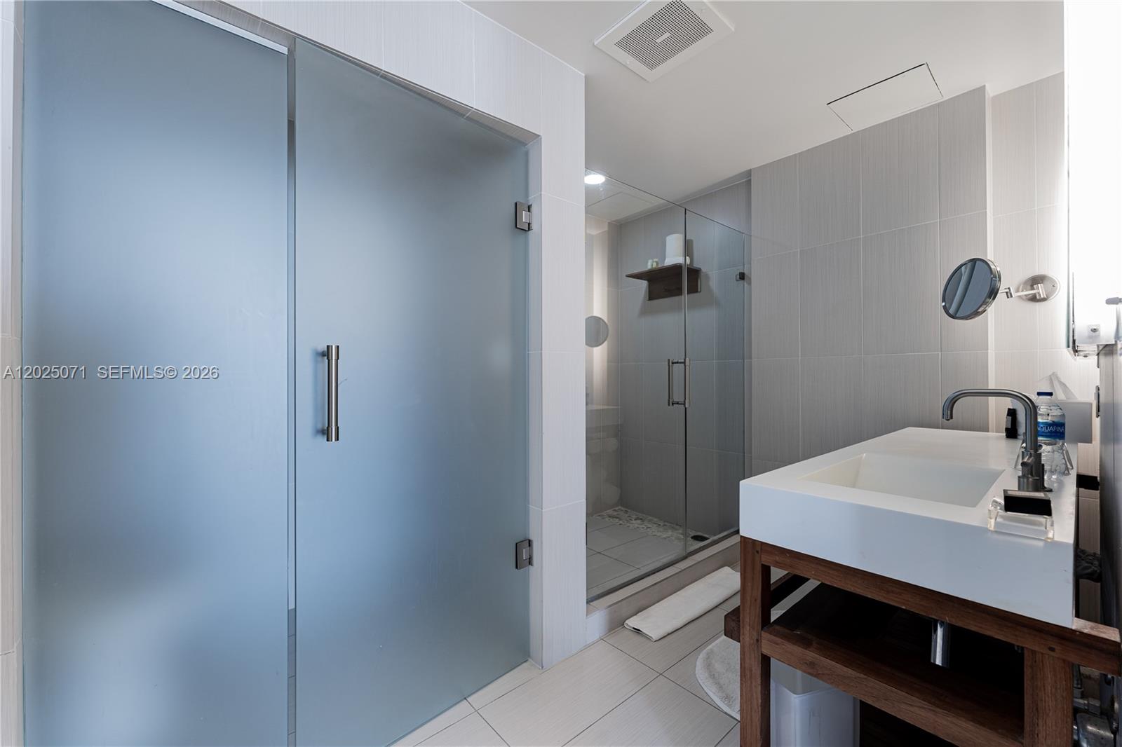 3101 Bayshore Dr #1402 Fort Lauderdale, FL 33304