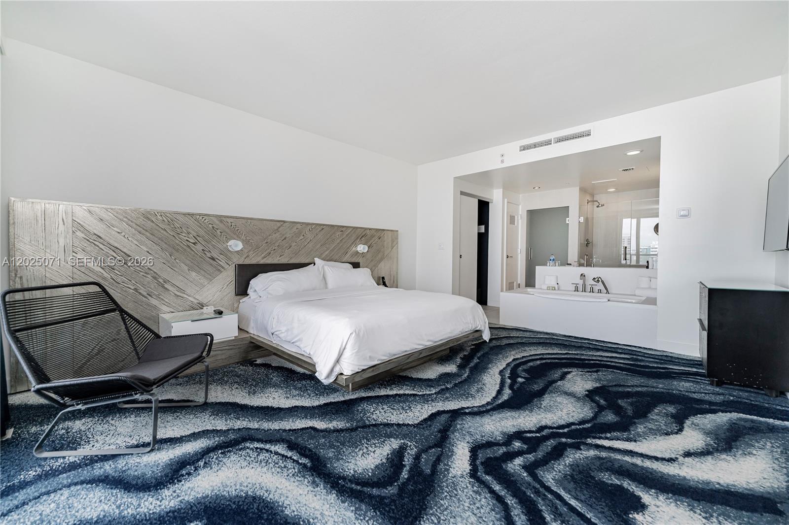 3101 Bayshore Dr #1402 Fort Lauderdale, FL 33304