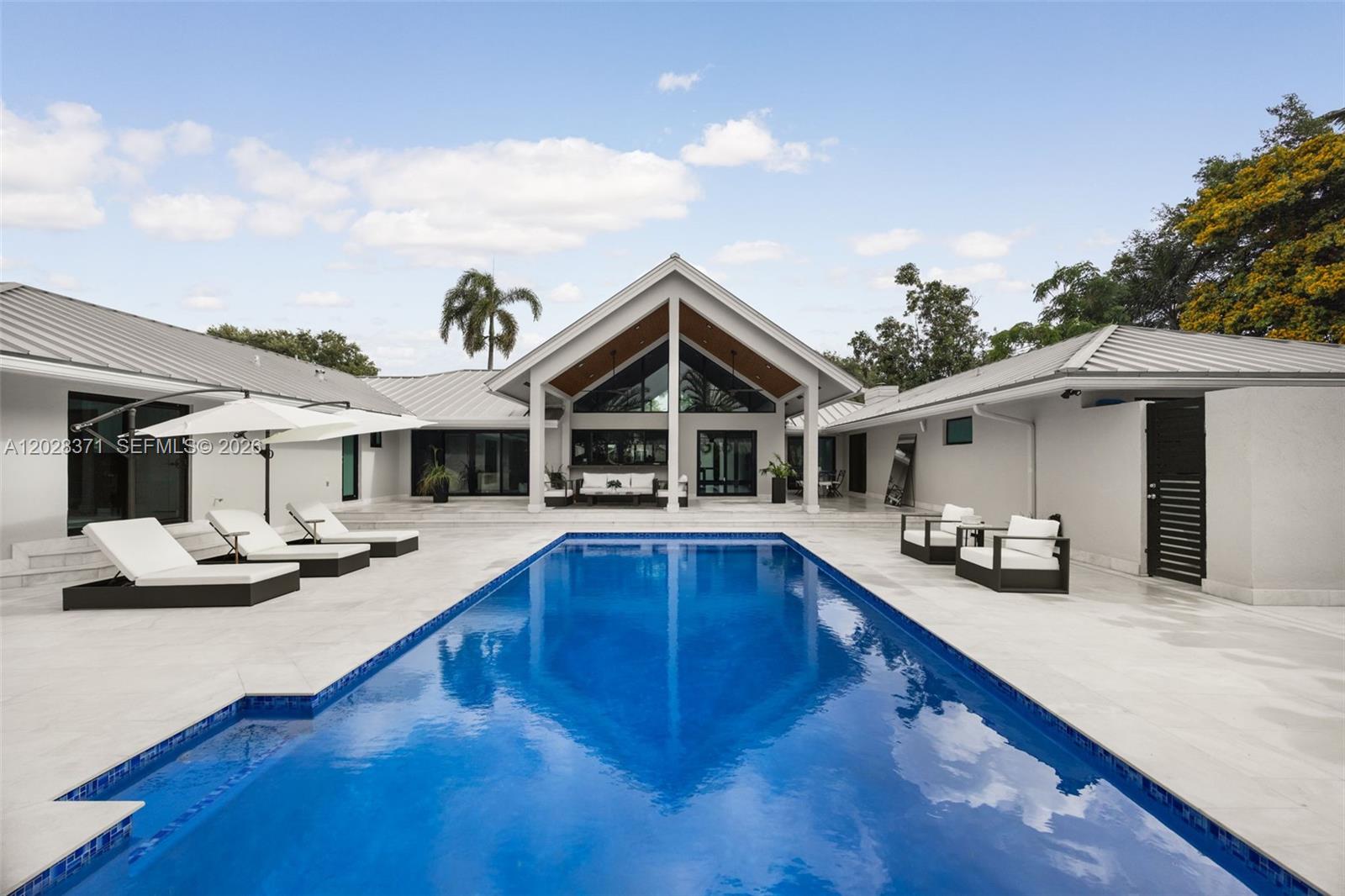 7440 SW 106th St Pinecrest, FL 33156