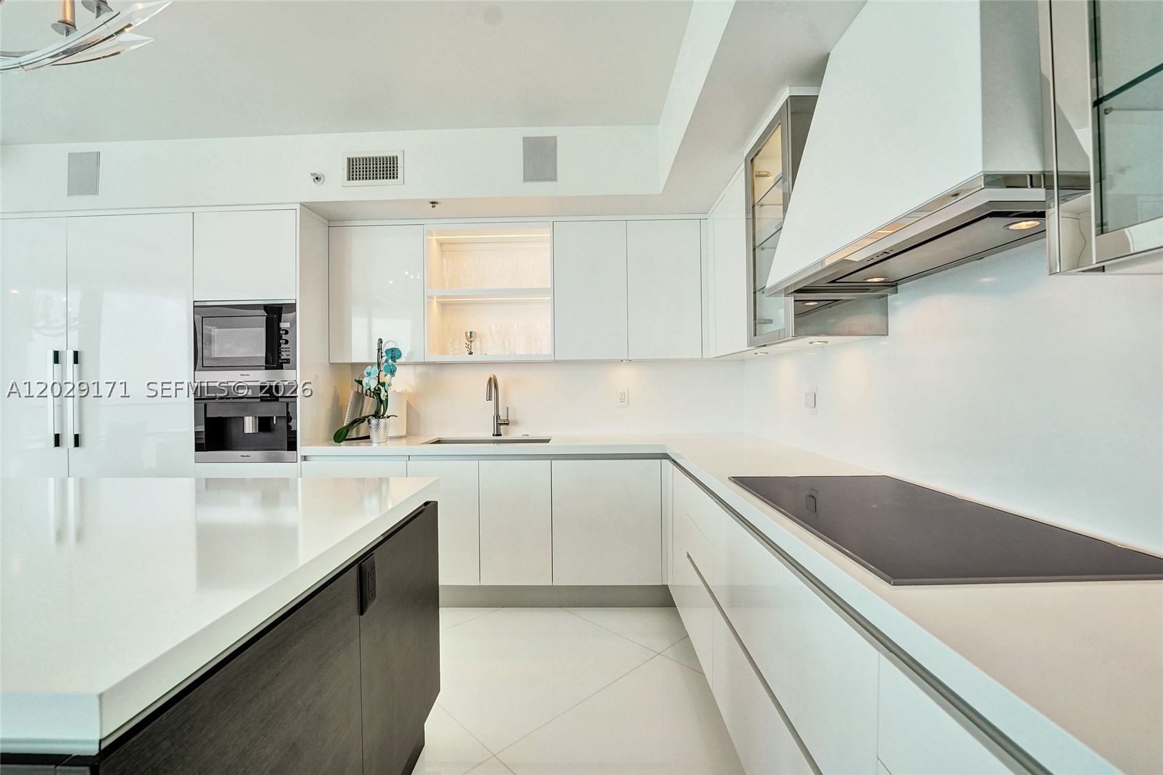 3101 S Ocean Dr #2208 Hollywood, FL 33019