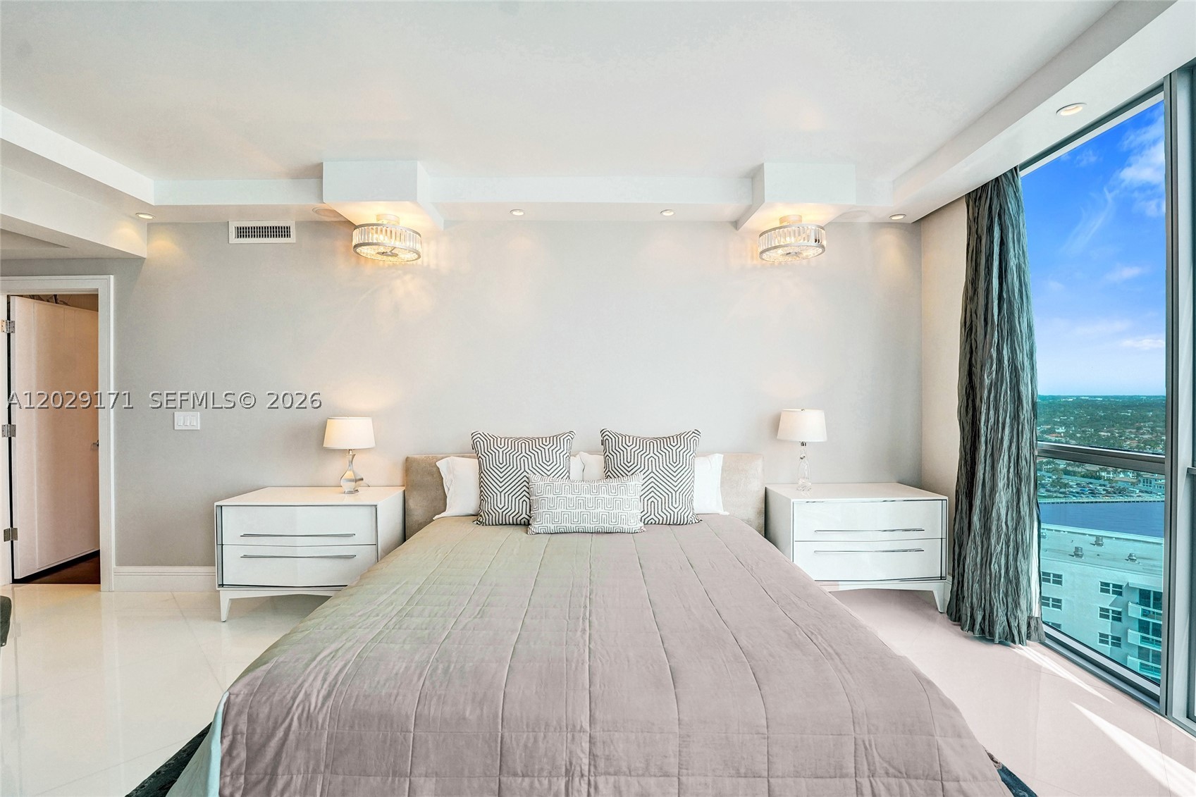3101 S Ocean Dr #2208 Hollywood, FL 33019