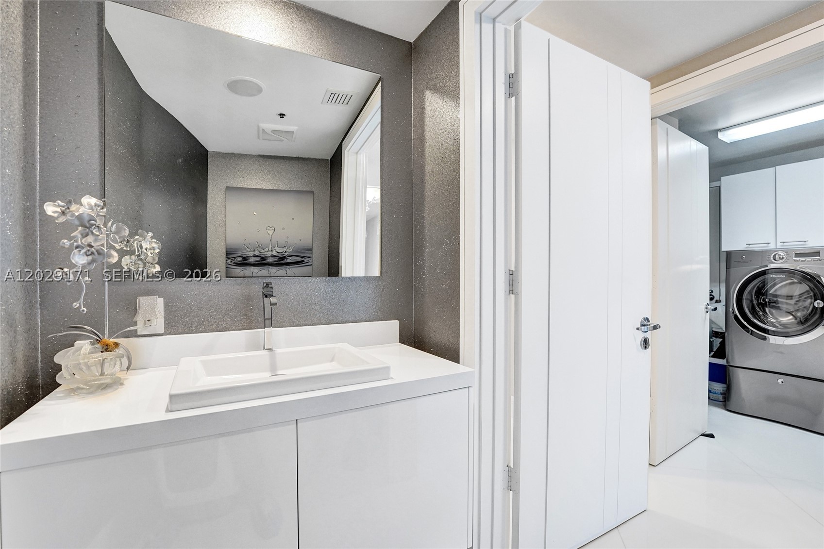 3101 S Ocean Dr #2208 Hollywood, FL 33019