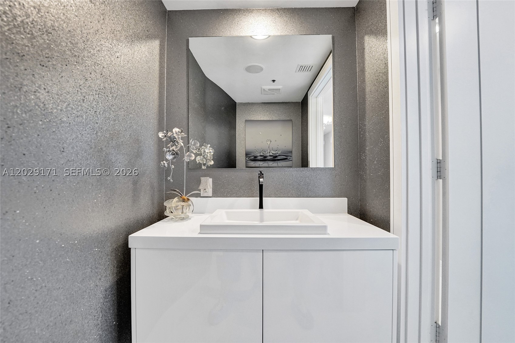 3101 S Ocean Dr #2208 Hollywood, FL 33019