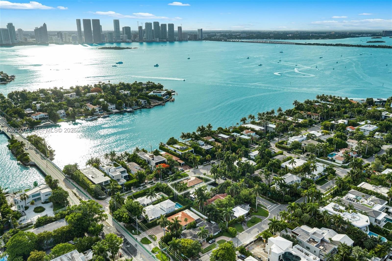 455 W Dilido Dr Miami Beach, FL 33139