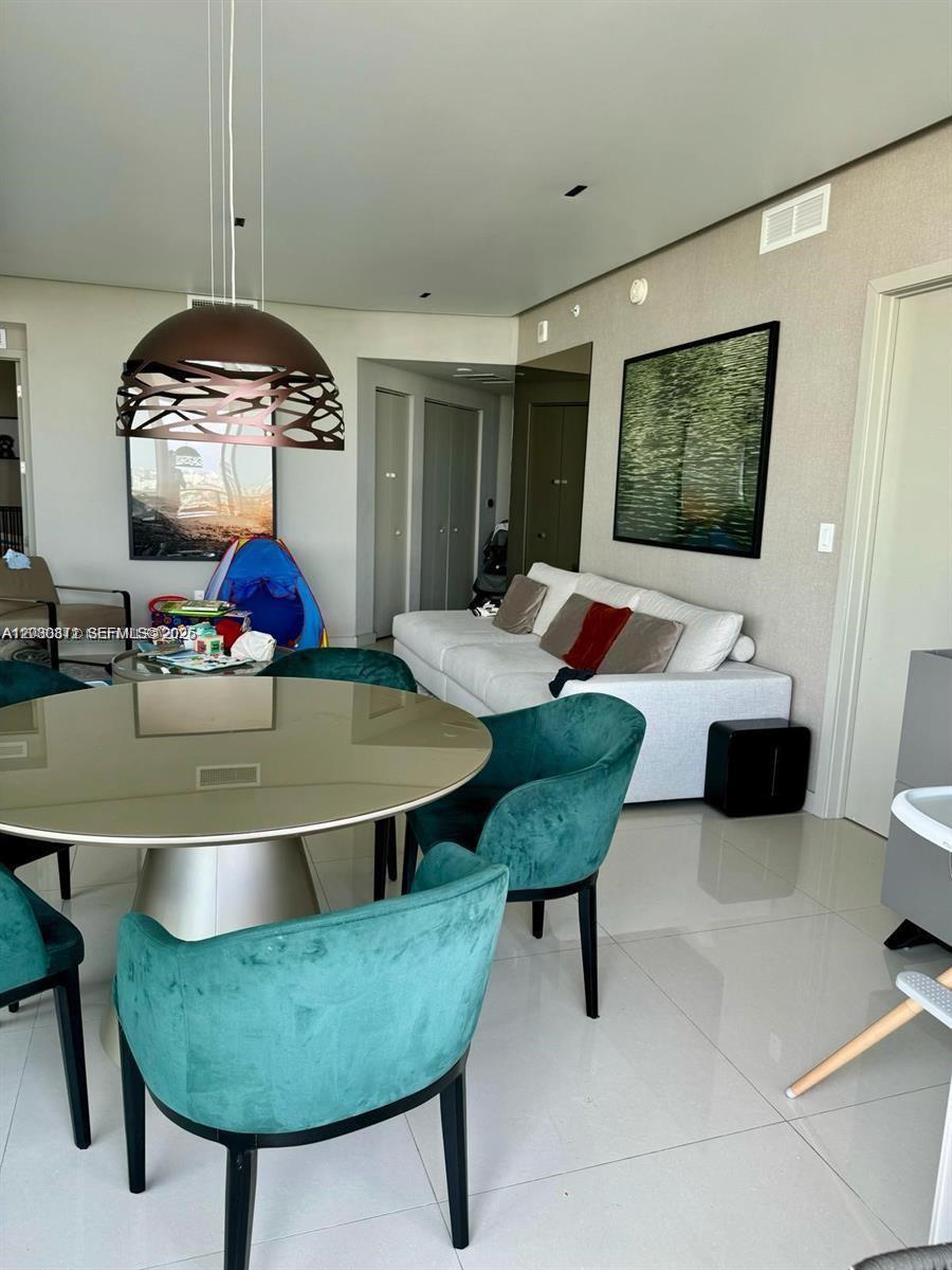 image Aria on the Bay16