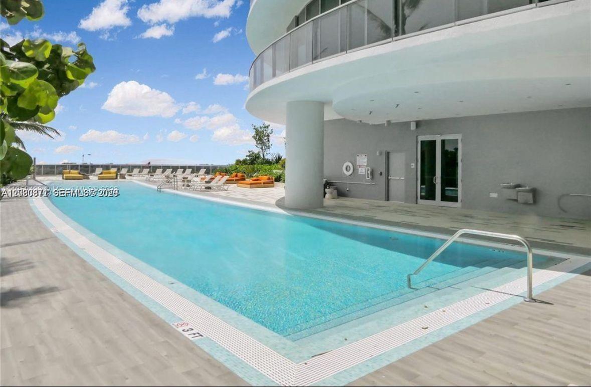 image Aria on the Bay22