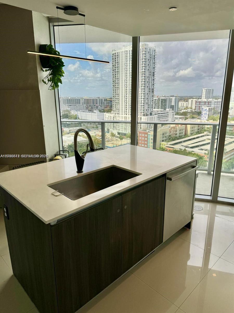 image Aria on the Bay6